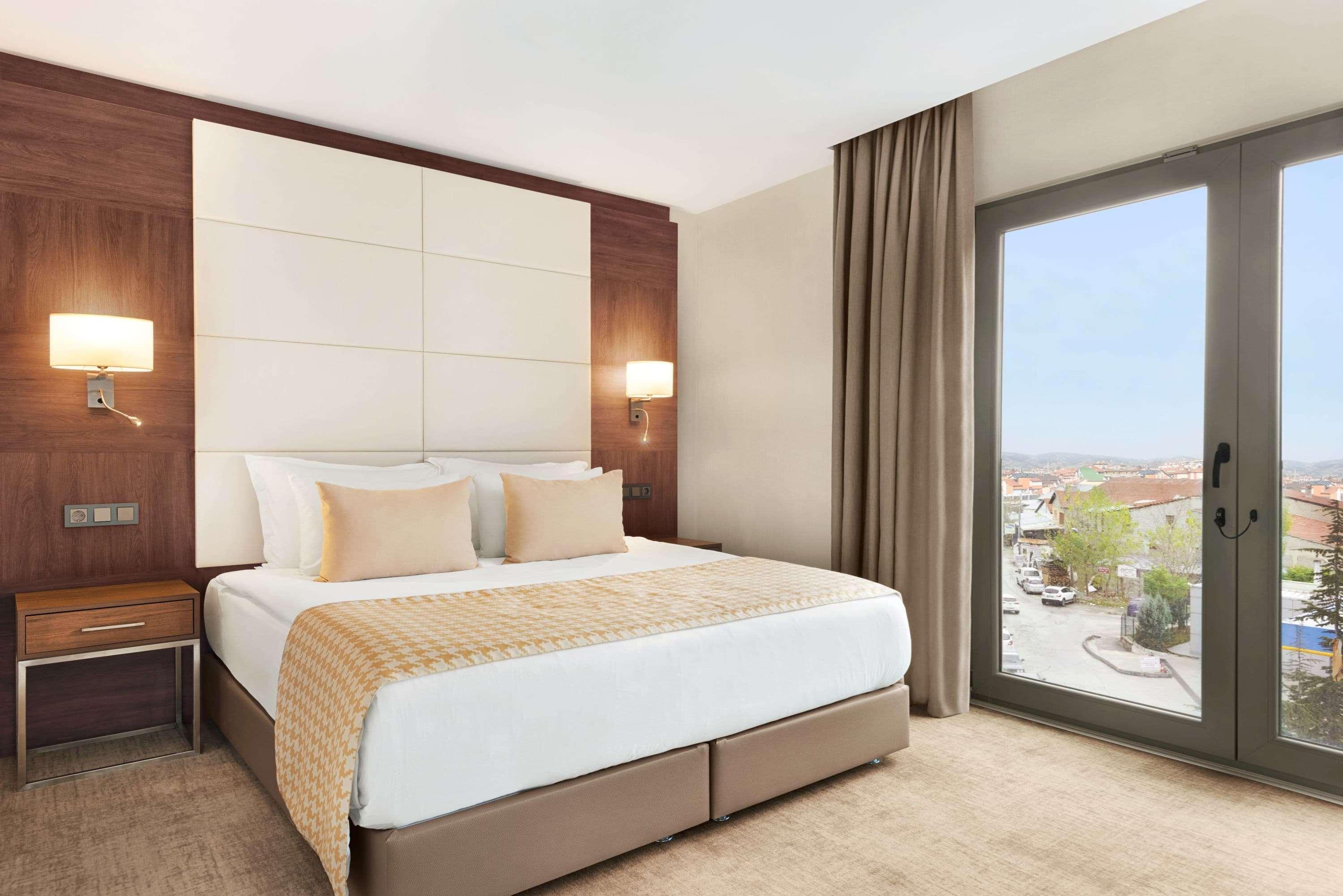 Ramada By Wyndham Isparta Esterno foto