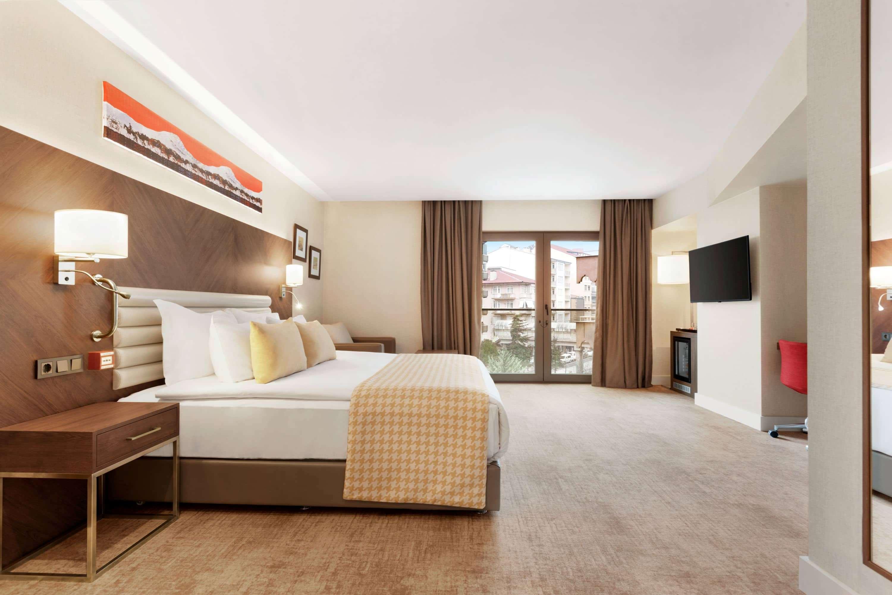 Ramada By Wyndham Isparta Esterno foto
