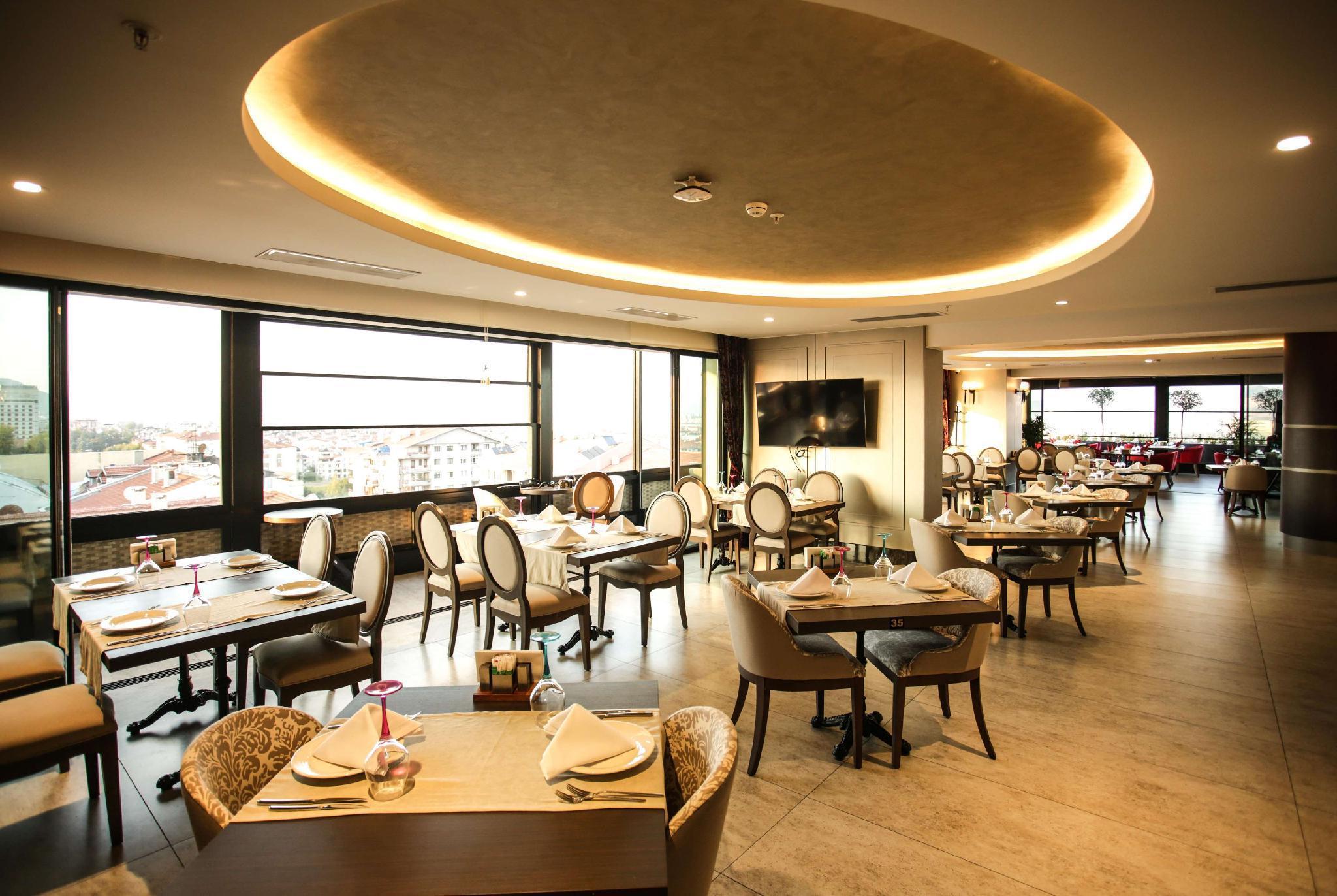 Ramada By Wyndham Isparta Esterno foto