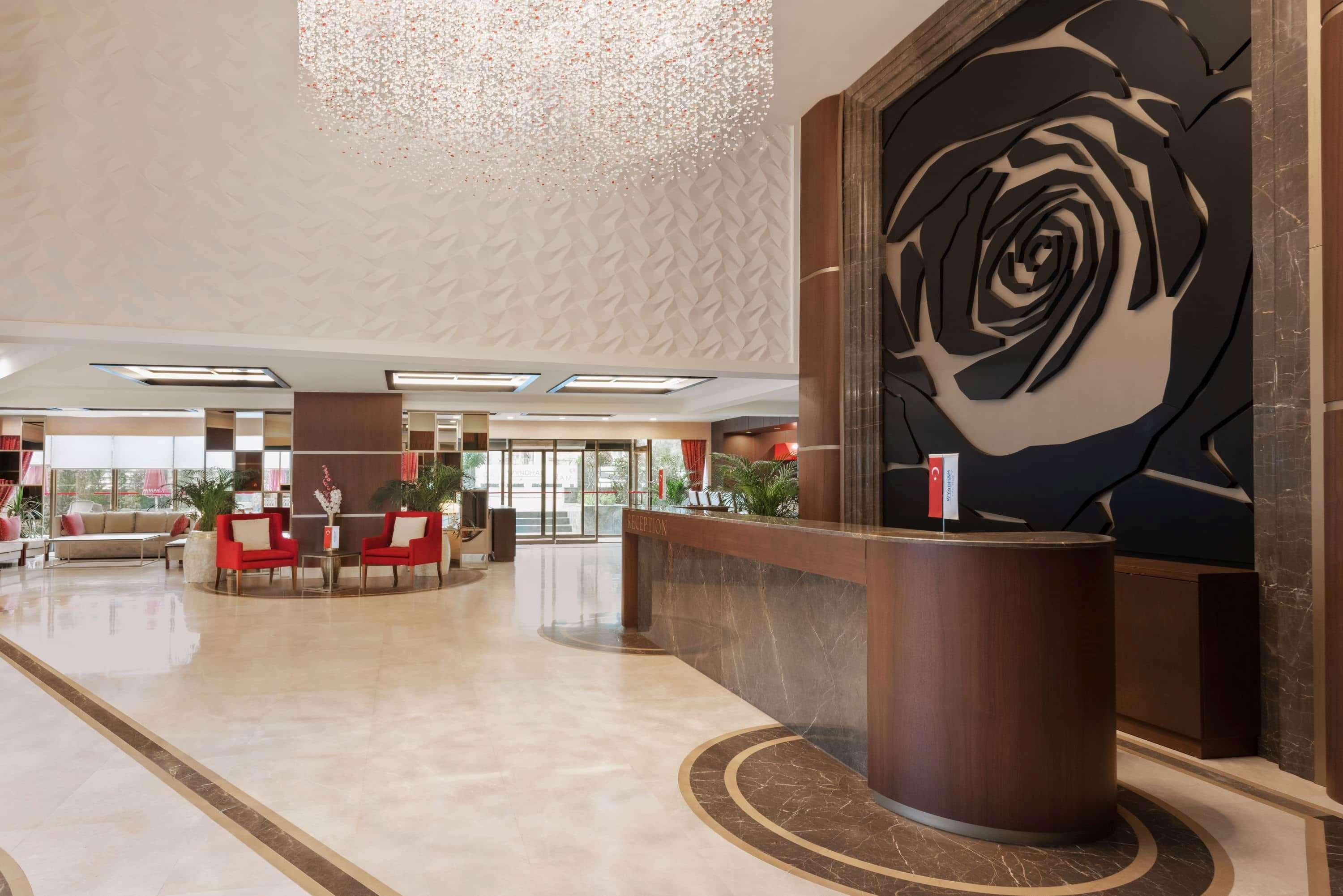 Ramada By Wyndham Isparta Esterno foto
