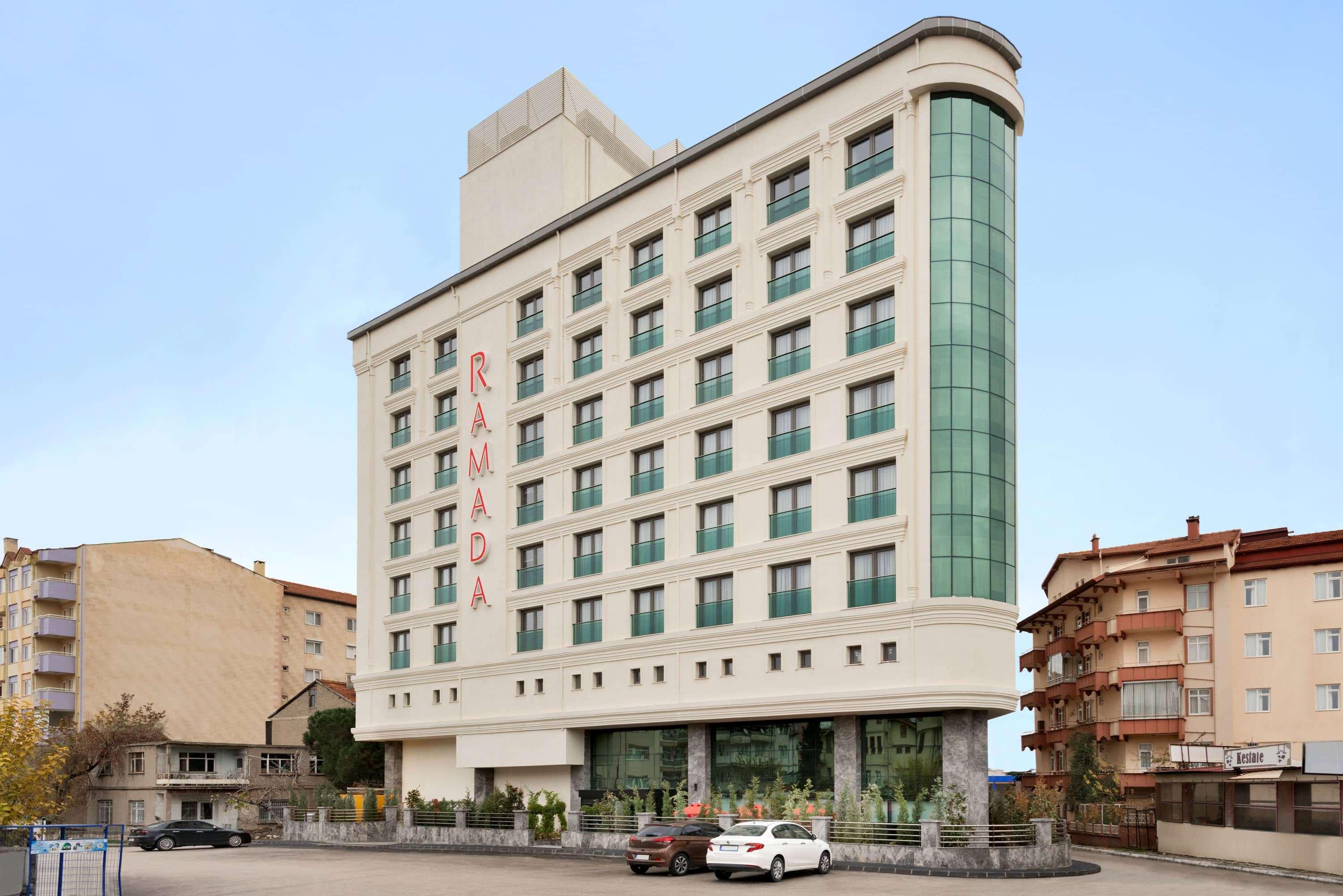 Ramada By Wyndham Isparta Esterno foto