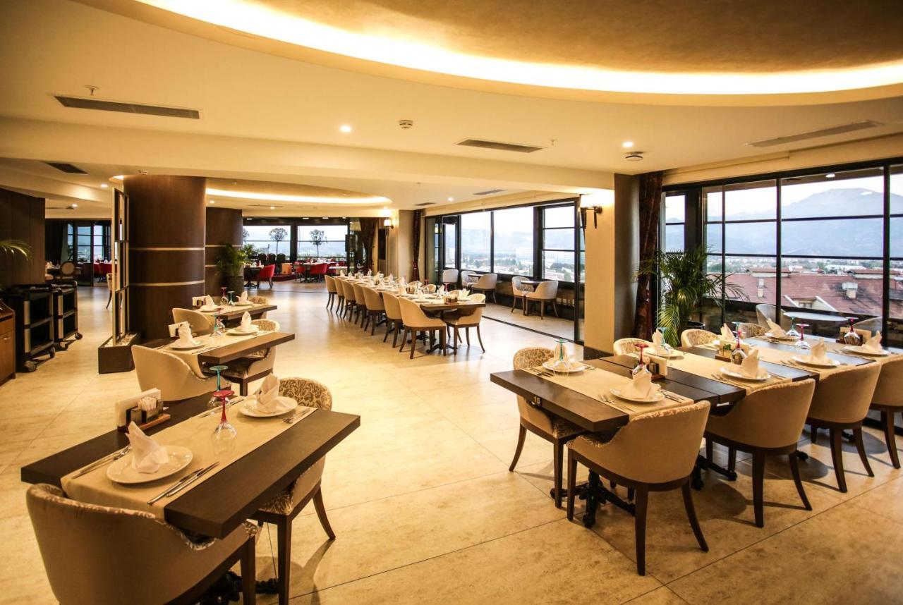 Ramada By Wyndham Isparta Esterno foto