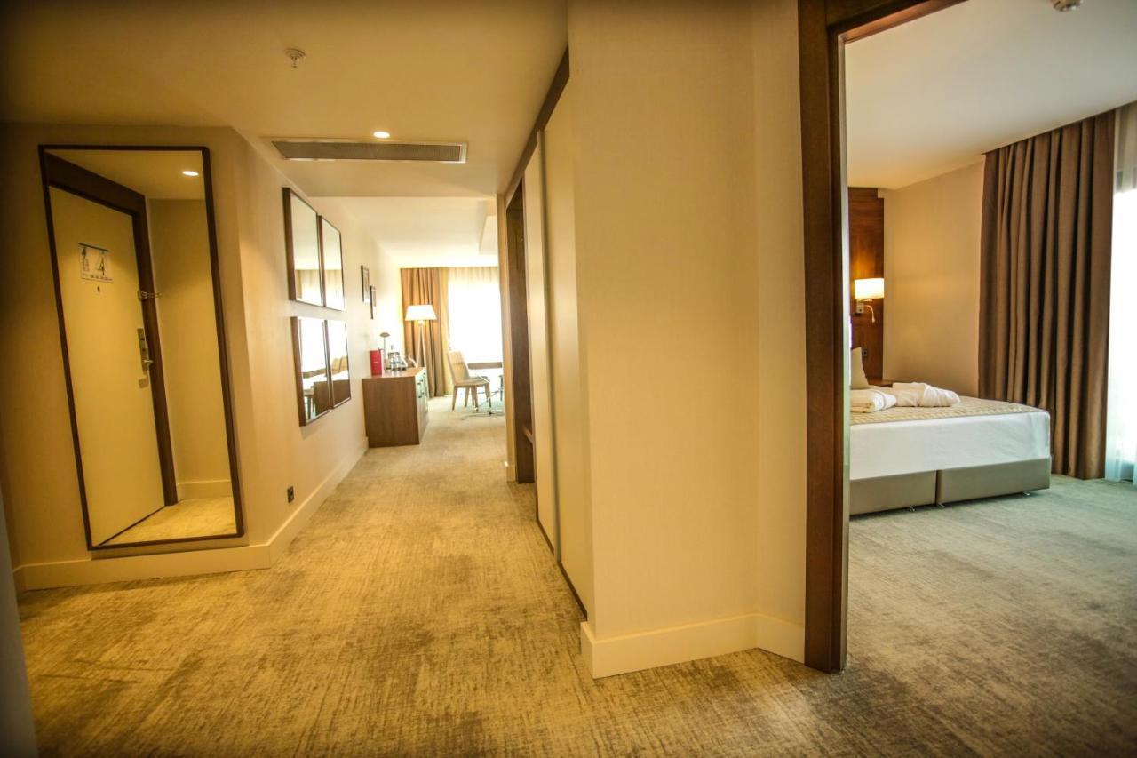 Ramada By Wyndham Isparta Esterno foto