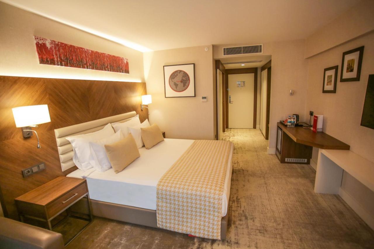 Ramada By Wyndham Isparta Esterno foto