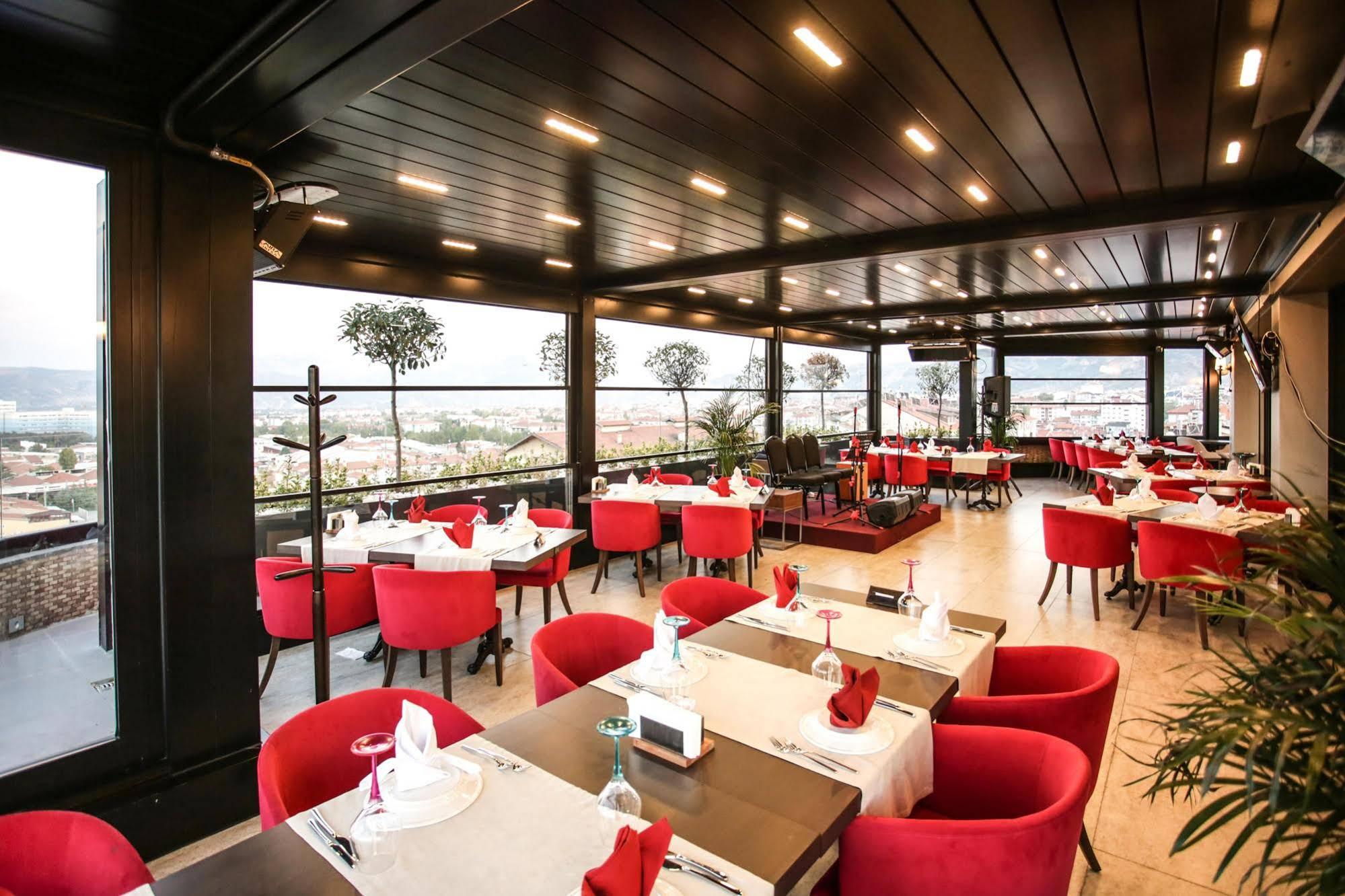 Ramada By Wyndham Isparta Esterno foto