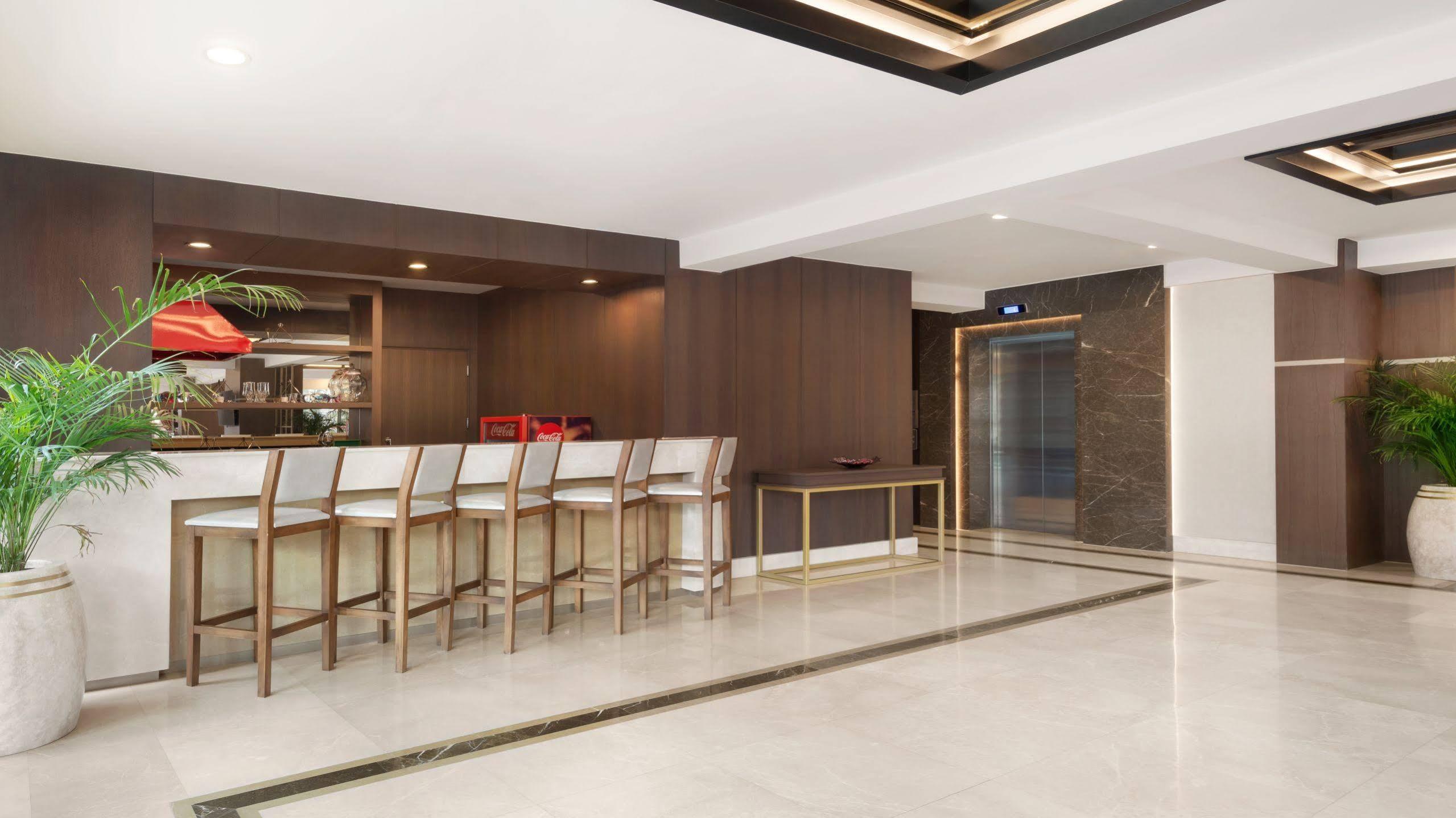 Ramada By Wyndham Isparta Esterno foto